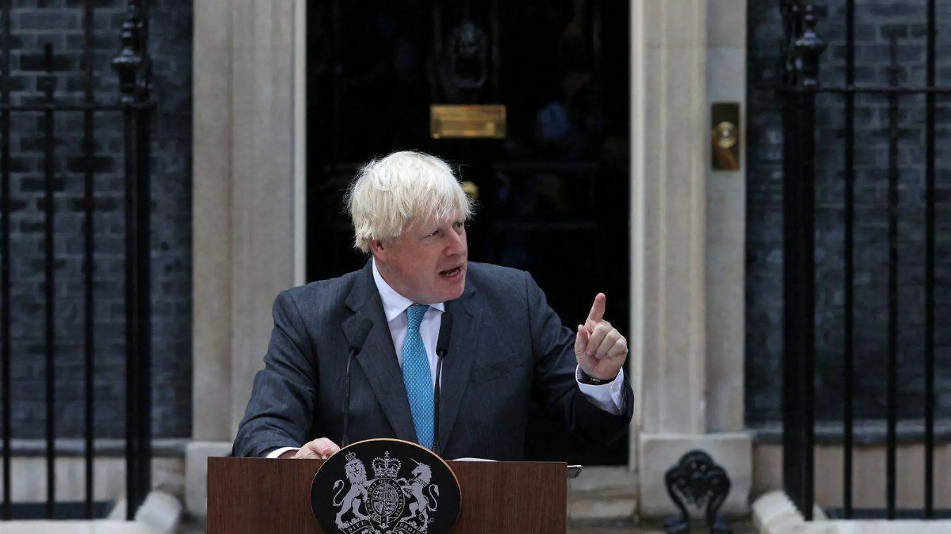 Boris Johnson deja oficialmente su puesto como primer ministro